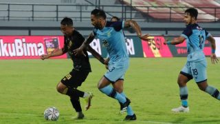 Liga 1: Arema FC Kembali ke Puncak Klasemen Usai Kalahkan Persela